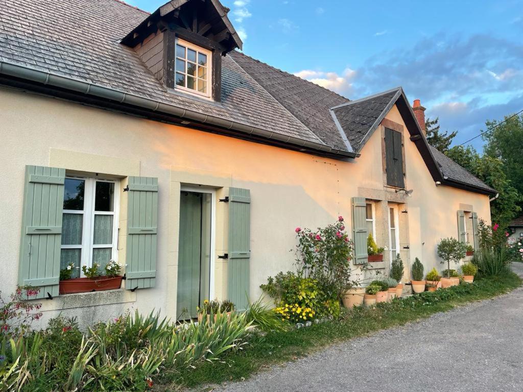 Gite Le Domaine D Orphee Marmagne  Exterior foto